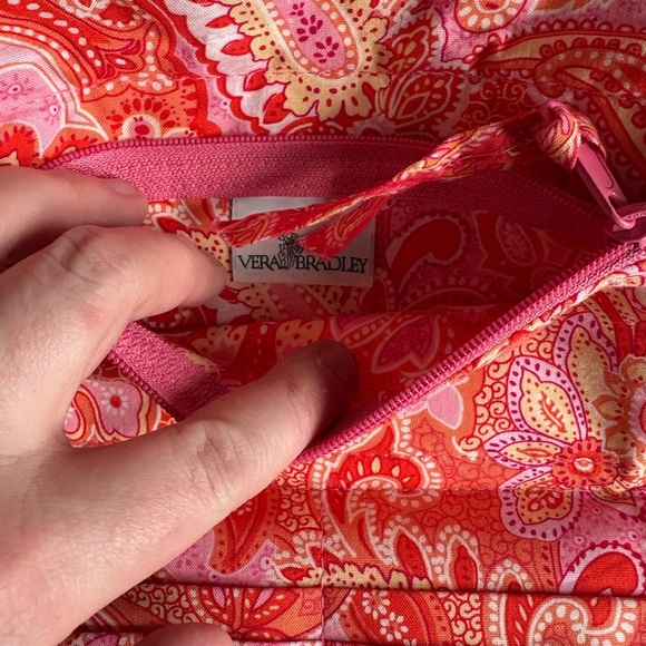 Vera Bradley Crossbody Purse, Built in Wallet, Pink Floral Pattern - Picture 7 of 7